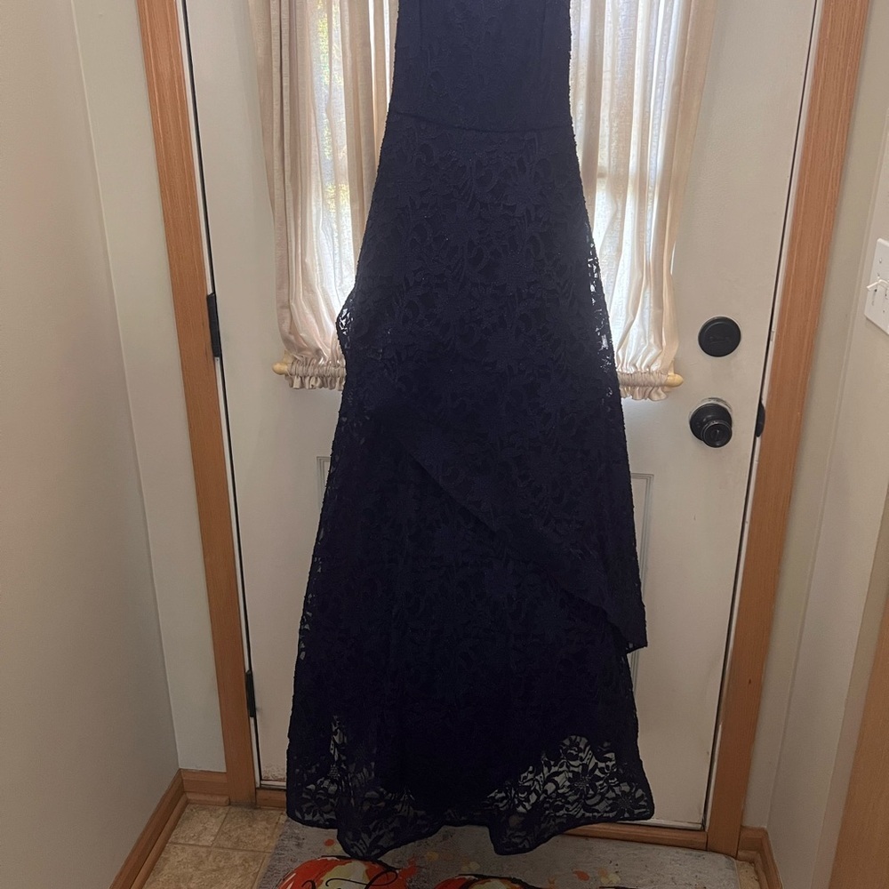 Elegant Navy Lace Tule Formal Maxi Dress - Picture 4 of 6
